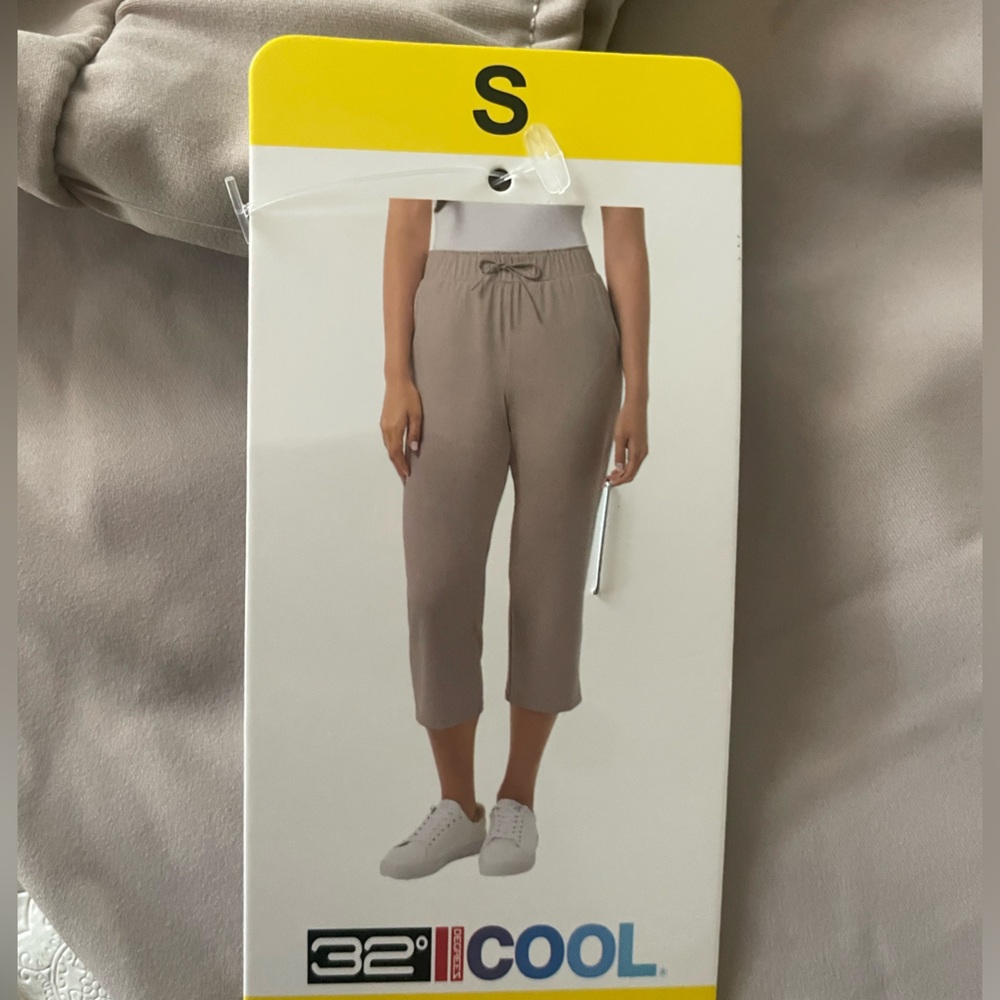 32 Degrees Women Nylon Lux Capri Color: Tan Size Small Large - Picture 14 of 16